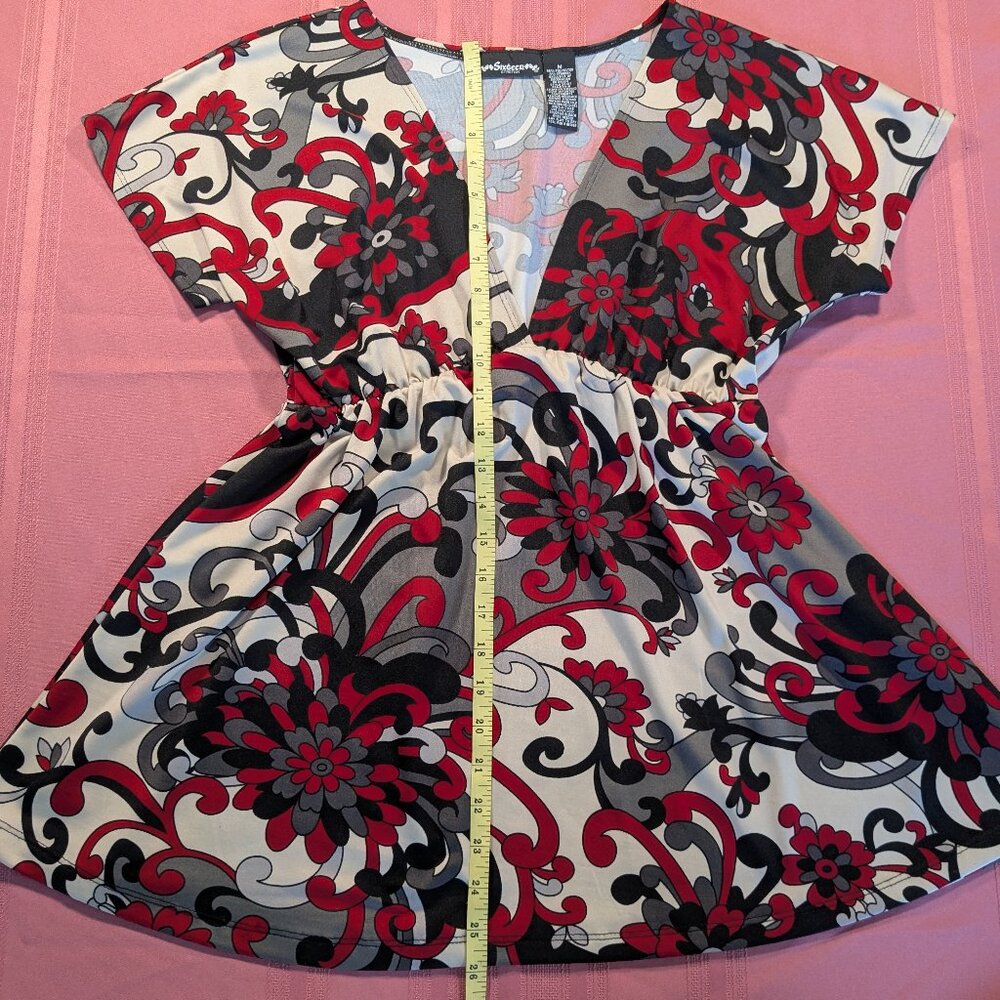 Sixteen Red Grey Black V-neck Tunic - Picture 8 of 12
